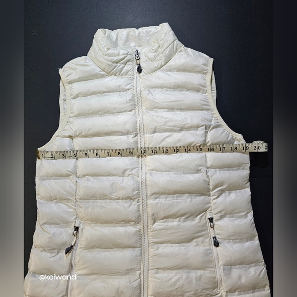 Gerry White Puffer Vest Size M - Picture 11 of 11